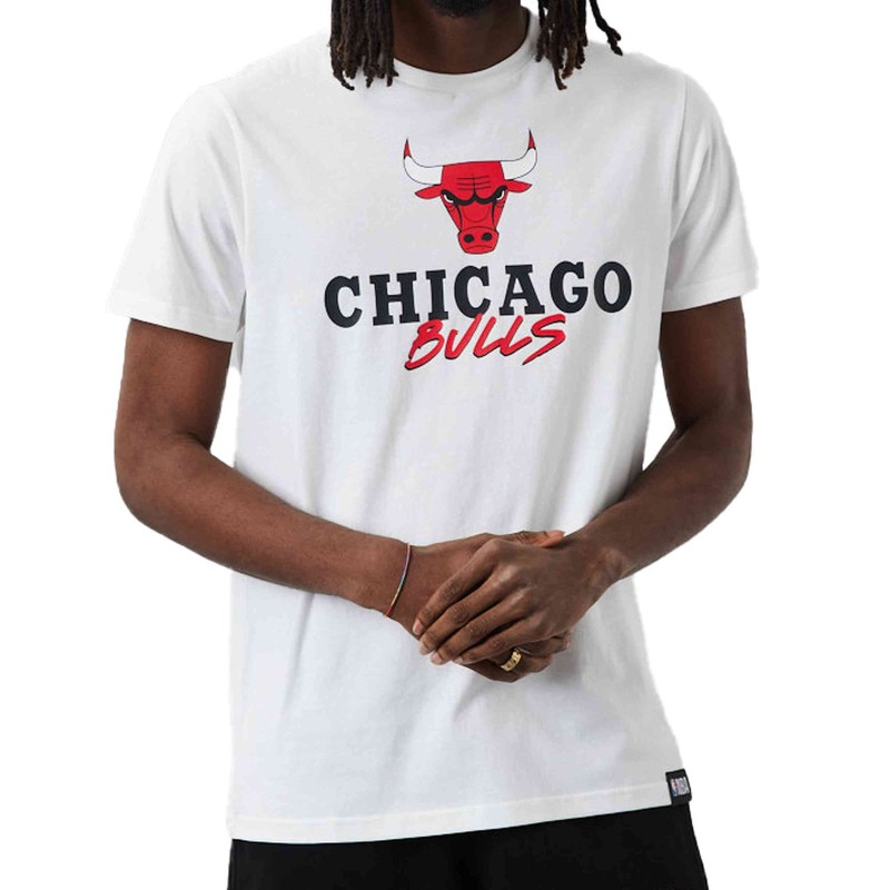 NEW ERA NBA SCRIPT TEE CHIBULL WHFDR